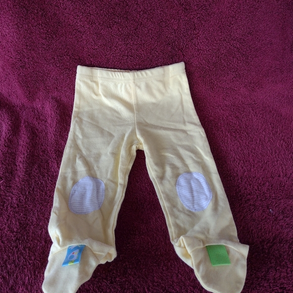 Bright starts featuring taggies 2 piece set 9M - Picture 3 of 9